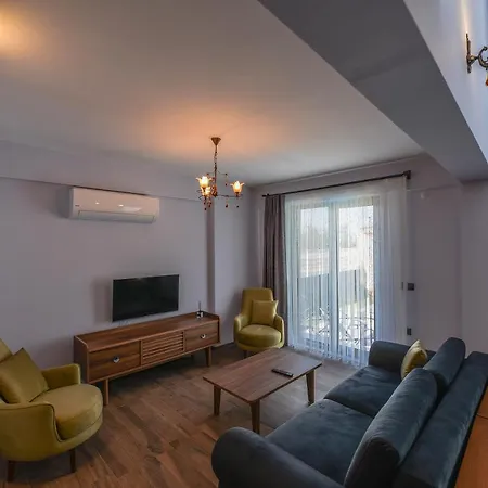 Lins House 1 Villa *
